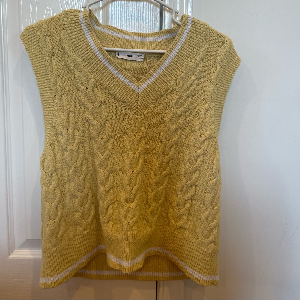 Mango yellow sweater vest